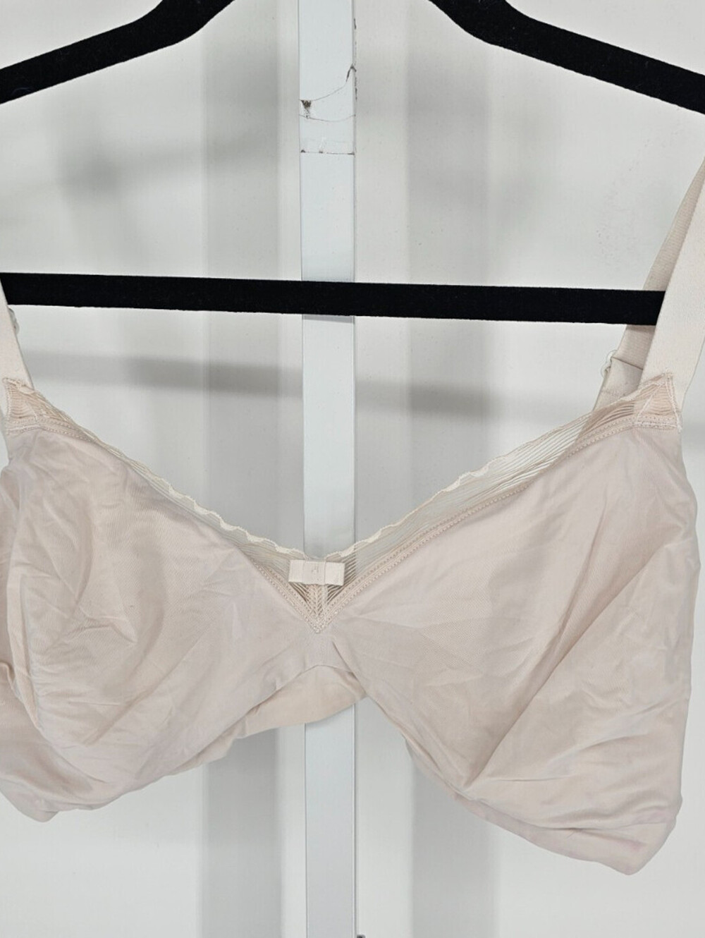 Hanes Womens Sz 34DD Unlined T Shirt Bra Nylon Cream